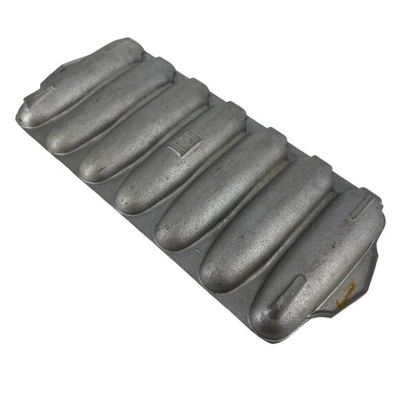 Vintage WEAREVER Corn Bread Baking Pan Aluminum 2707 Seven Sticks - Picture 5 of 10